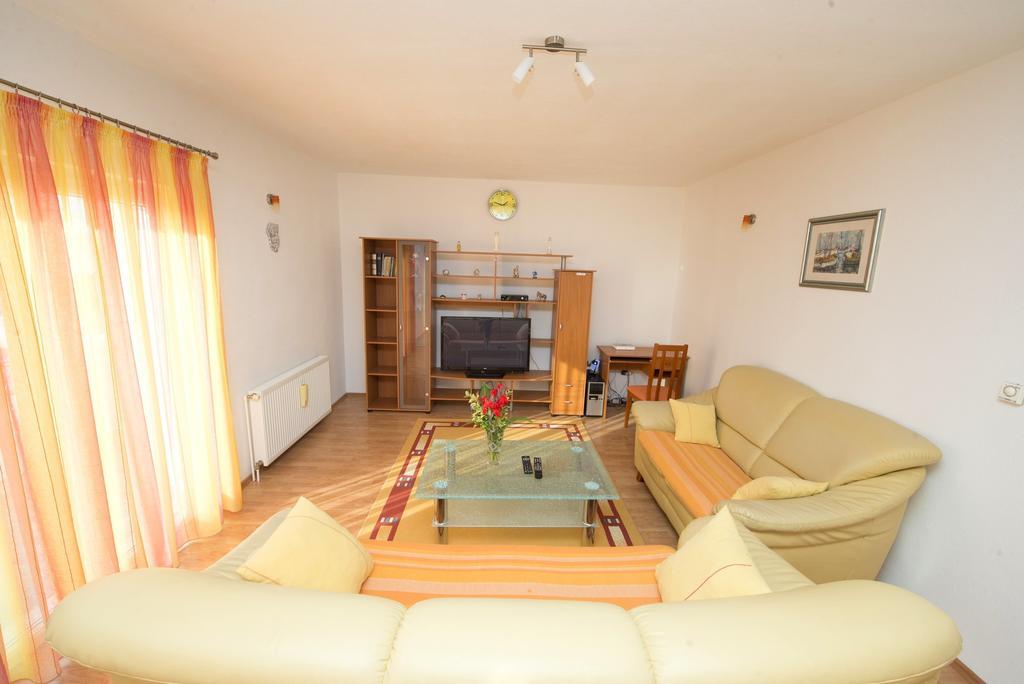 Apartments Meri Trogir Chambre photo