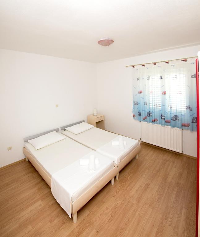 Apartments Meri Trogir Chambre photo