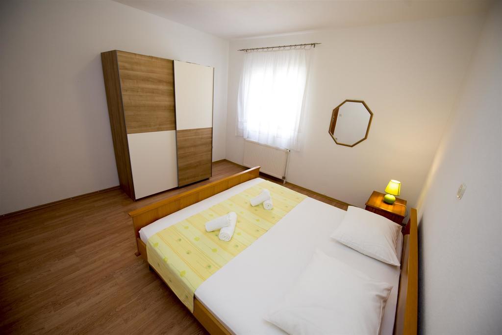 Apartments Meri Trogir Extérieur photo